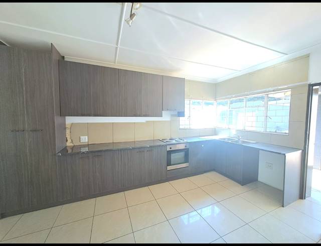 3 BEDROOM HOUSE TO LET IN ARCON PARK